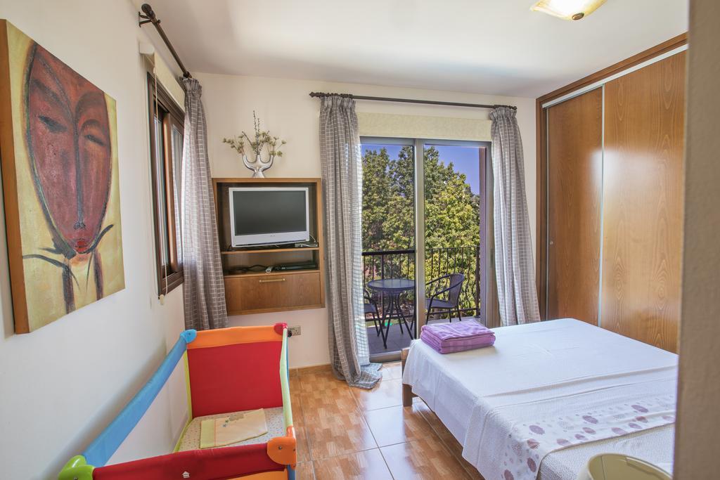 Artemisia Villa Protaras Exterior photo